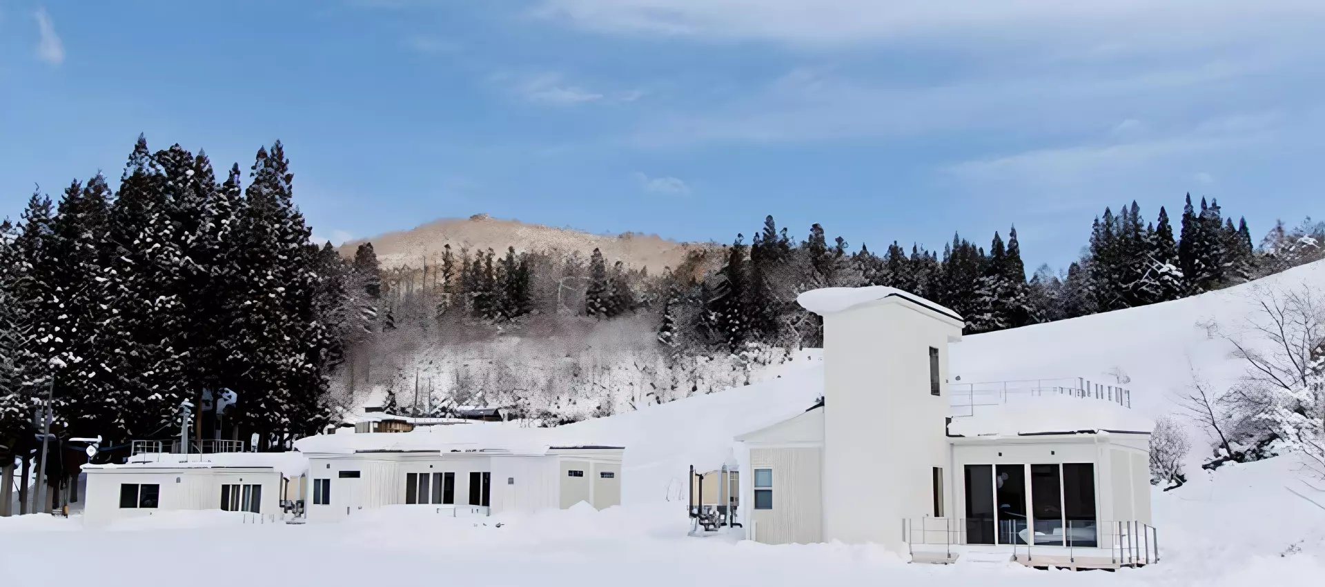 foremost-container-hotel-Grand-Cottage-Hakuba-ski-resort (1)-fotor-2023082221025