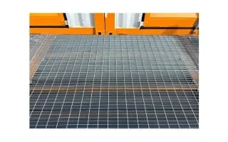 self-storage-shipping-container-Accessory-steel-grate-corridor