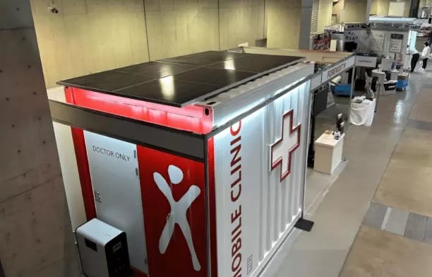 foremost_solar_powered_mobile_clinic_container_shelter_20ft